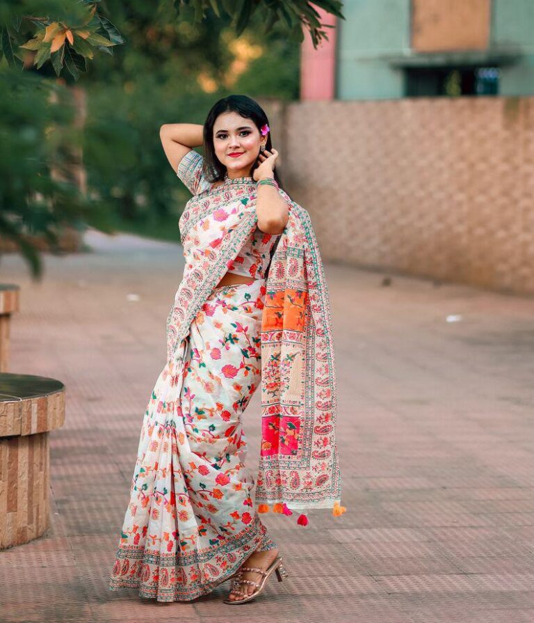 হাফসিল্ক জামদানি শাড়ি সাথে ব্লাউজ পিছ ফ্রি