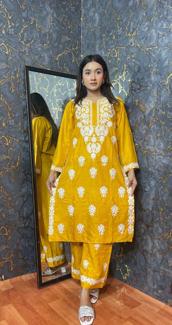 Lakhnou Embroidered 2-Piece Set – Premium Chinese Linen Fabrics BL-Y3 - Image 2