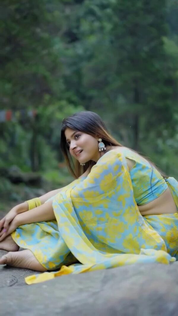 রোদবালিকা | Rodobalika – The Saree That Smiles in Sunshine - Image 3