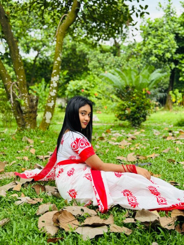 Elegant Red & White Screen Print Saree – Soft Cotton Silk Touch - Image 5
