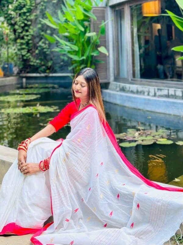 Tangail Nakshi Par Saree - Image 3