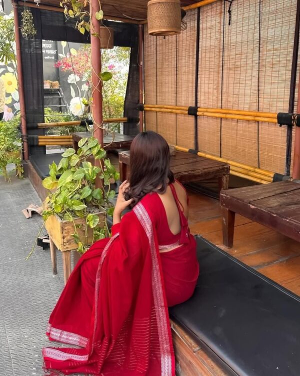 Tangail Nakshi Par Saree - Image 3