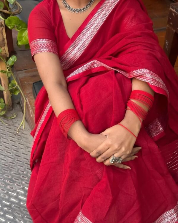 Tangail Nakshi Par Saree - Image 4