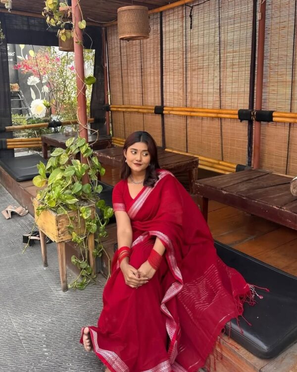 Tangail Nakshi Par Saree