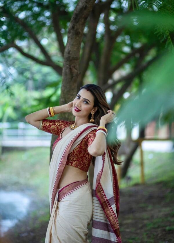 Tangail Nakshi Par Saree - Image 3