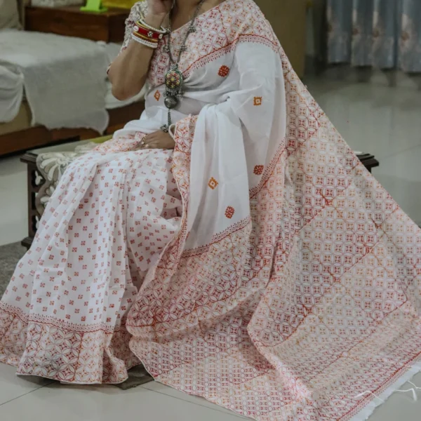 Dhupian SIlk Screen print Saree -ধুপিয়ান সিল্ক স্কিন প্রিন্টের শাড়ী - Image 2