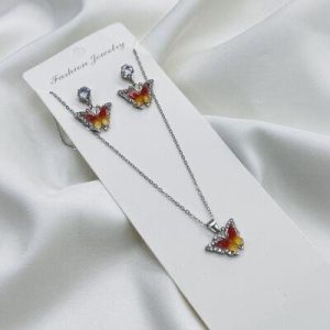 Butterfly Pendant Necklace & Earrings Set with Rhinestone Accents – Fashion Jewelry for Parties & Gifting